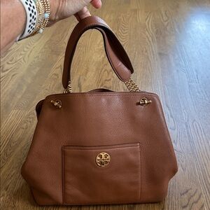 Tory Burch Tan Leather Shoulder Bag with Gold Accents